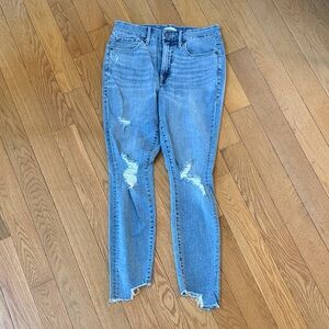 Good American Light Blue Distressed Ankle Jeans